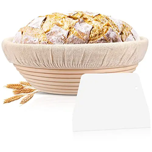 Gärkörbchen rund, Brotkorb (Ø 25 cm, Höhe 8.5 cm) mit waschbarem Leineneinsatz und Teigschaber, Gärkorb aus natürlichem Peddigrohr Optimal für 1Kg Teig, Brot backen Zubehör für Brot und Teig